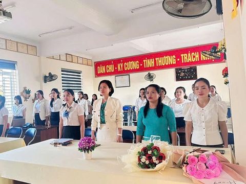 LỄ KẾT NẠP ĐẢNG VIÊN MỚI – CHI BỘ TRƯỜNG MẦM NON THANH XƯƠNG