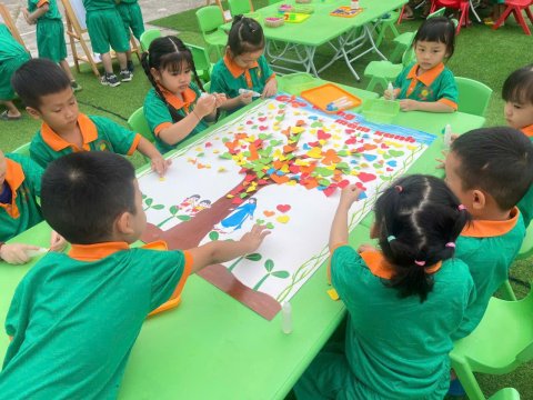 Ảnh hoạt động: HOẠT ĐỘNG TRẢI NGHIỆM CỦA CÁC BÉ TRƯỜNG MẦM NON NOONG BUA CHÀO MỪNG NGÀY 20/11
