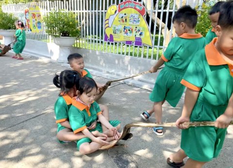 Ảnh hoạt động: HOẠT ĐỘNG NGOÀI TRỜI - SÂN CHƠI BỔ ÍCH CHO TRẺ MẦM NON