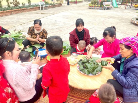 Ảnh hoạt động: RỘN RÀNG HOẠT ĐỘNG TRẢI NGHIỆM "GÓI BÁNH CHƯNG, CHÀO XUÂN BÍNH NGỌ" TẠI TRƯỜNG MẦM NON NOONG BUA