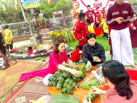 Ảnh hoạt động: RỘN RÀNG HOẠT ĐỘNG TRẢI NGHIỆM "GÓI BÁNH CHƯNG, CHÀO XUÂN BÍNH NGỌ" TẠI TRƯỜNG MẦM NON NOONG BUA