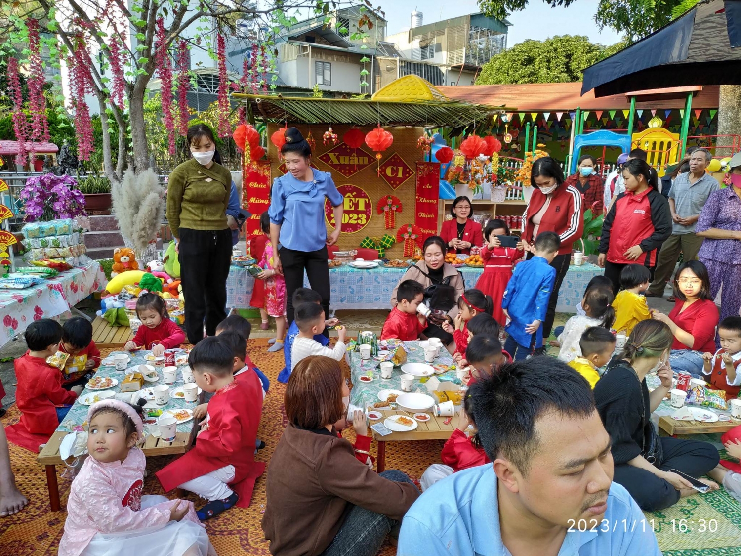 Ảnh trong bài: TRƯỜNG MẦM NON NOONG BUA TỔ CHỨC CHƯƠNG TRÌNH TRẢI NGHIỆM “HỘI CHỢ XUÂN” CHO BÉ