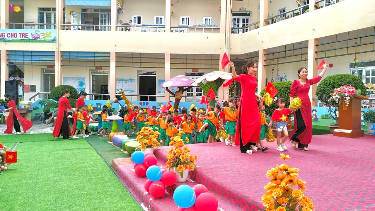 TRƯỜNG MẦM NON NOONG BUA TỔ CHỨC “NGÀY HỘI ĐẾN TRƯỜNG CỦA BÉ” NĂM HỌC 2023-2024