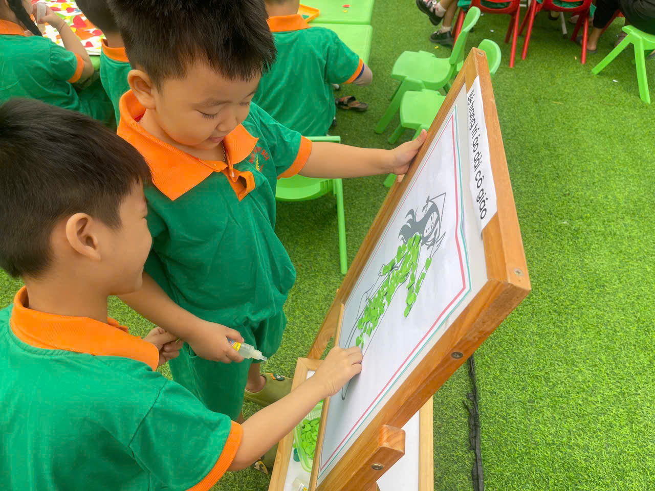 Ảnh trong bài: HOẠT ĐỘNG TRẢI NGHIỆM CỦA CÁC BÉ TRƯỜNG MẦM NON NOONG BUA CHÀO MỪNG NGÀY 20/11