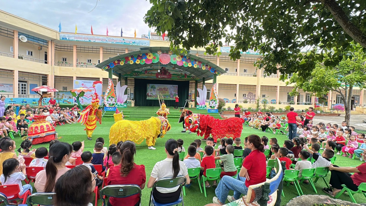 Ảnh trong bài: VUI HỘI TRĂNG RẰM – TRỌN VẸN YÊU THƯƠNG TẠI TRƯỜNG MẦM NON NOONG BUA