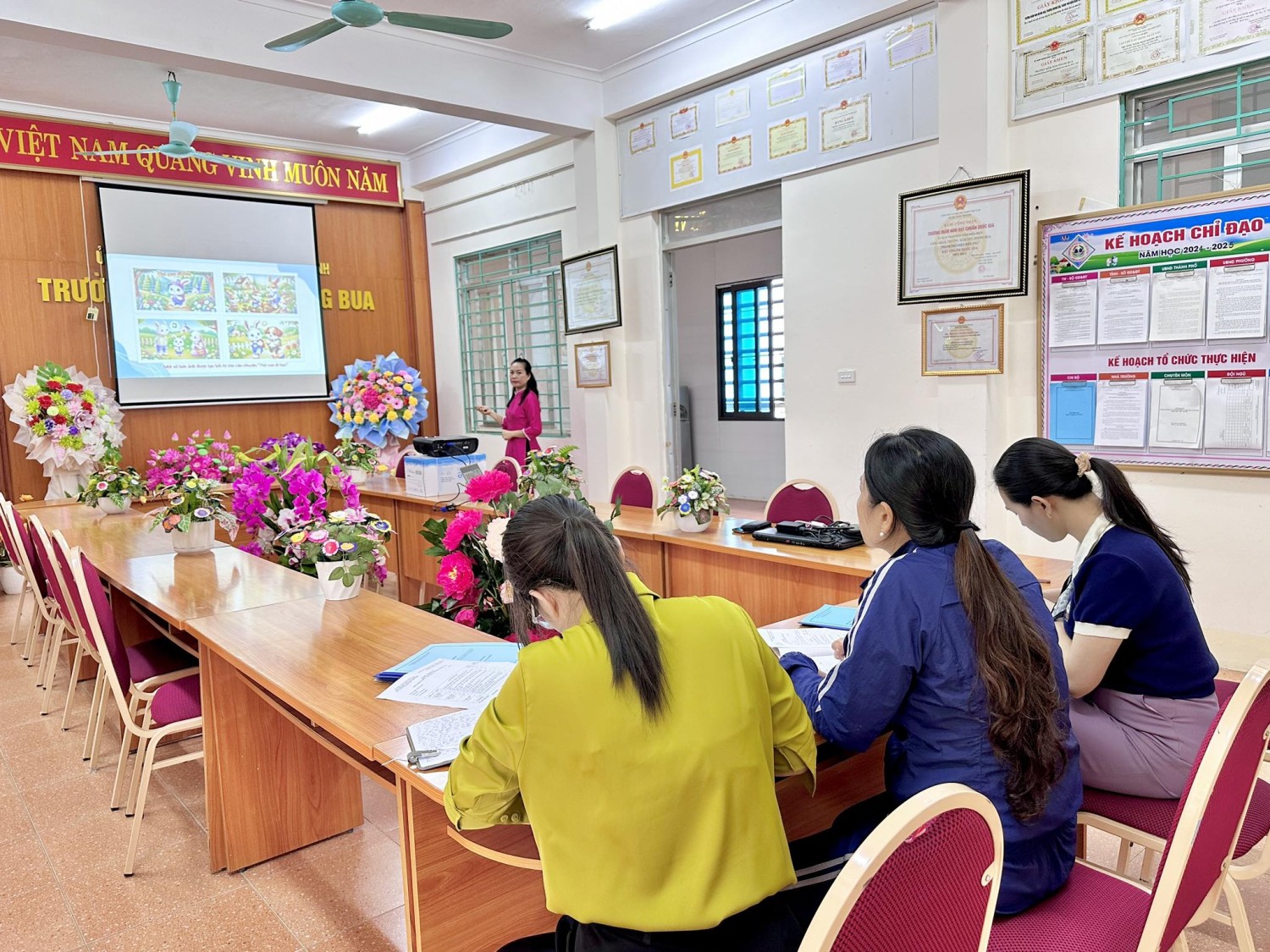 Ảnh trong bài: TRƯỜNG MẦM NON NOONG BUA TỔ CHỨC THÀNH CÔNG HỘI THI GIÁO VIÊN DẠY GIỎI CẤP TRƯỜNG NĂM HỌC 2025-2026