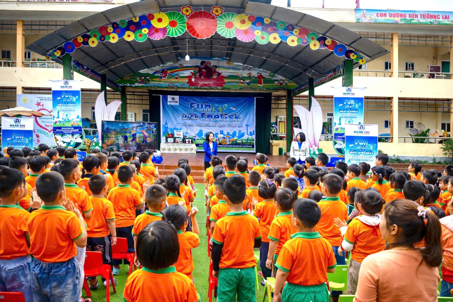 Ảnh trong bài: Trường Mầm non Noong Bua phối hợp với Trung tâm Anh ngữ Ocean Edu tổ chức chương trình “Giao lưu Tiếng Anh cho trẻ mẫu giáo”