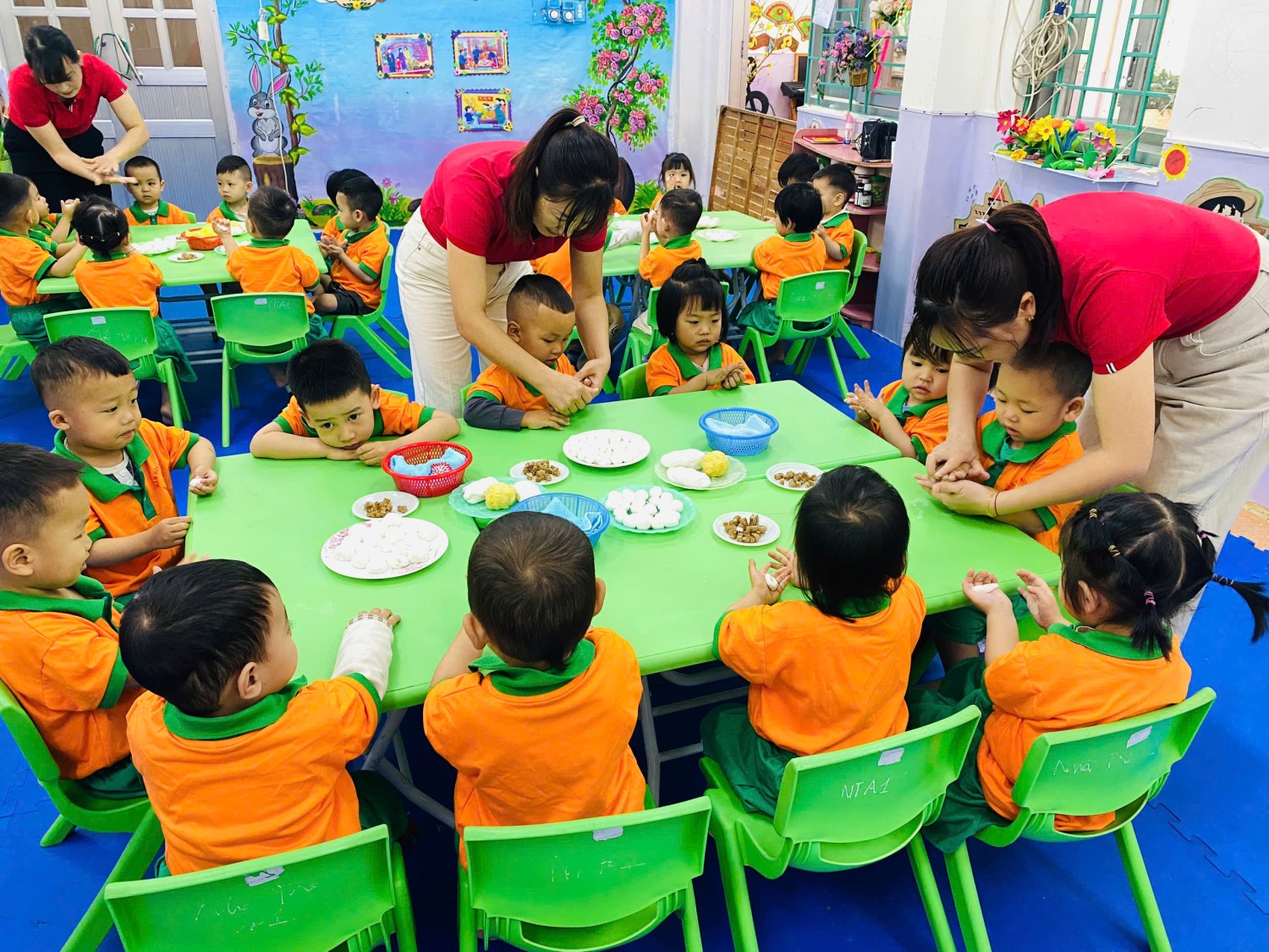 Ảnh trong bài: RỘN RÀNG TRẢI NGHIỆM LÀM BÁNH CHÀO MỪNG NGÀY 8/3 CỦA CÁC BÉ TRƯỜNG MẦM NON NOONG BUA